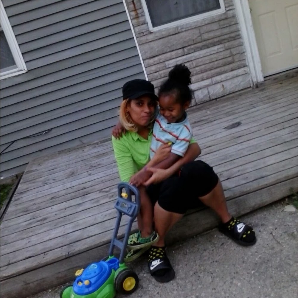 Meet your Posher, Tania